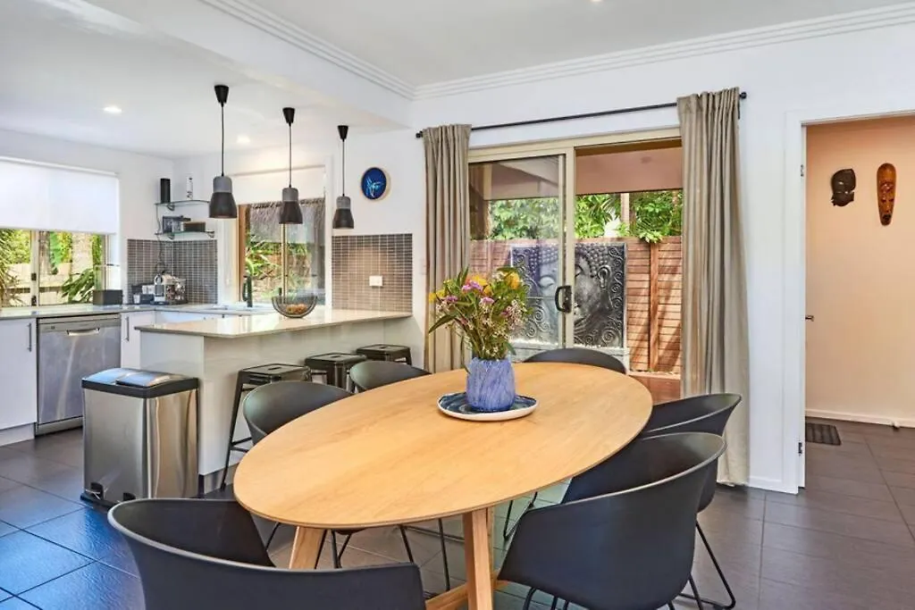 Holiday home Byron Bay Accom - Whale House - 8/6 Electra Cl