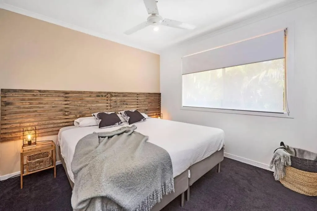 Byron Bay Accom - Whale House - 8/6 Electra Cl